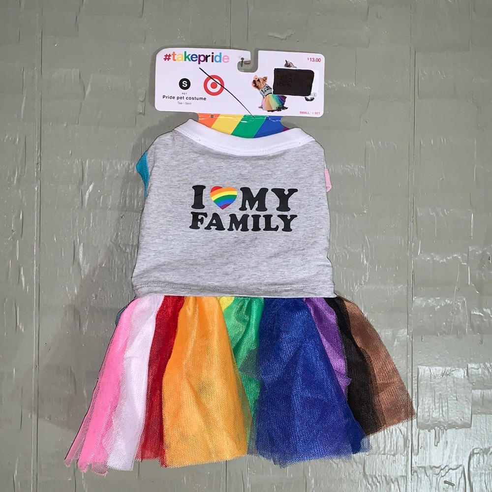 Pet costume from Target NWT, small see pics for size info. Discount for bundles